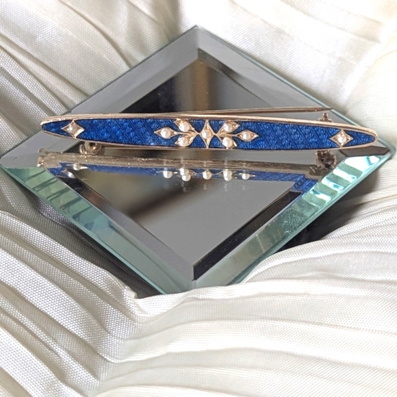 Vintage Blue Enamel Gold Tone With Pearl Accents Bar Pin - Picture 4 of 5